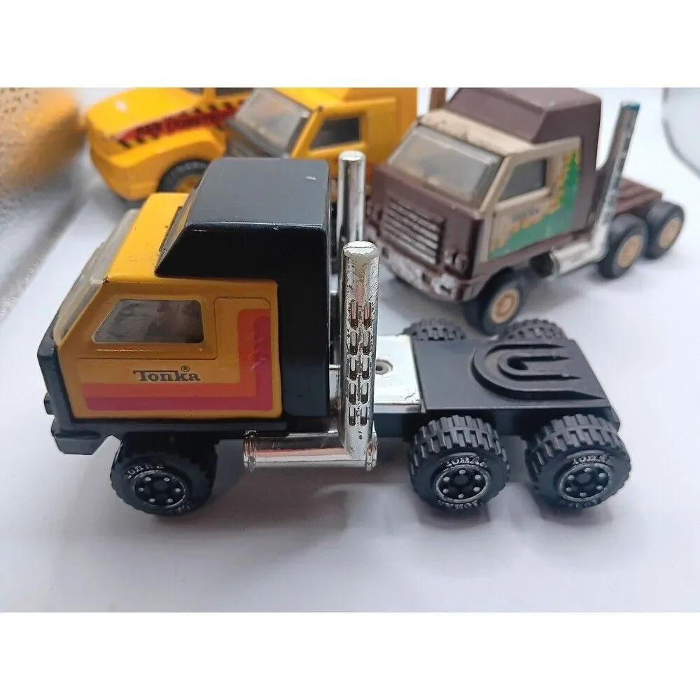 Lot Of 4 Toy Truck Cabs 3 Vintage TONKA TRUCK Cabs For Semi + 1989 Remco Truck